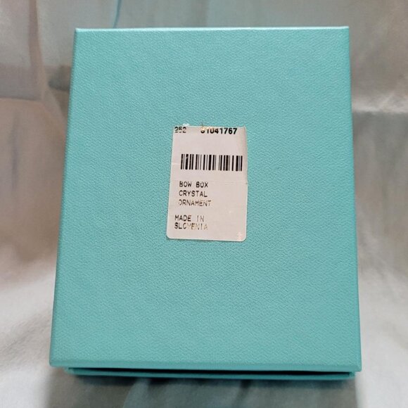*SALE* AUTHENTIC EUC Tiffany & Co. Crystal Bow Box Ornament w/ Pouch and Box - Picture 7 of 7